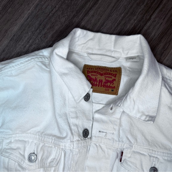 Levi’s x Smiley Limited Edition White Denim Jacket - Picture 7 of 8